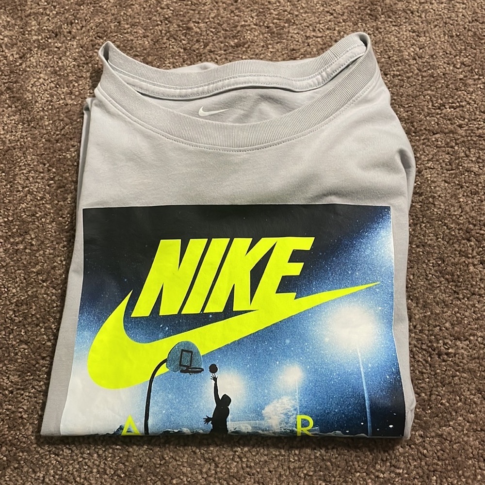 Nike Tee